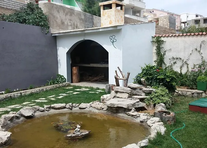 Ivanka Apartamento *