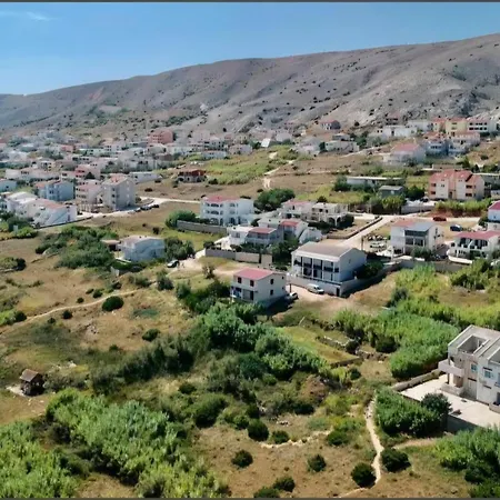 Ivanka Apartman Pag Town